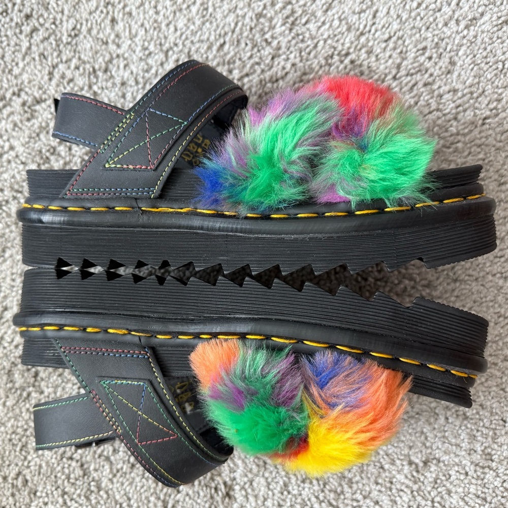 Dr. Martens VOSS II FLUFFY FAUX FUR STRAP SANDALS NWT - Picture 12 of 16